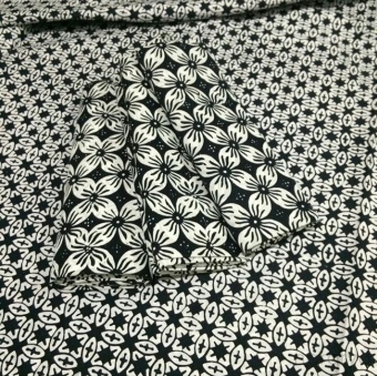 Bunga Hitam HP002