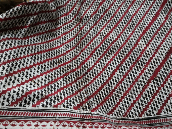 Parang Kecil Merah-Hitam NR230